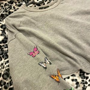 Butterfly cropped sweatshirt 🦋✨